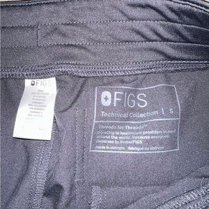 Figs scrub set